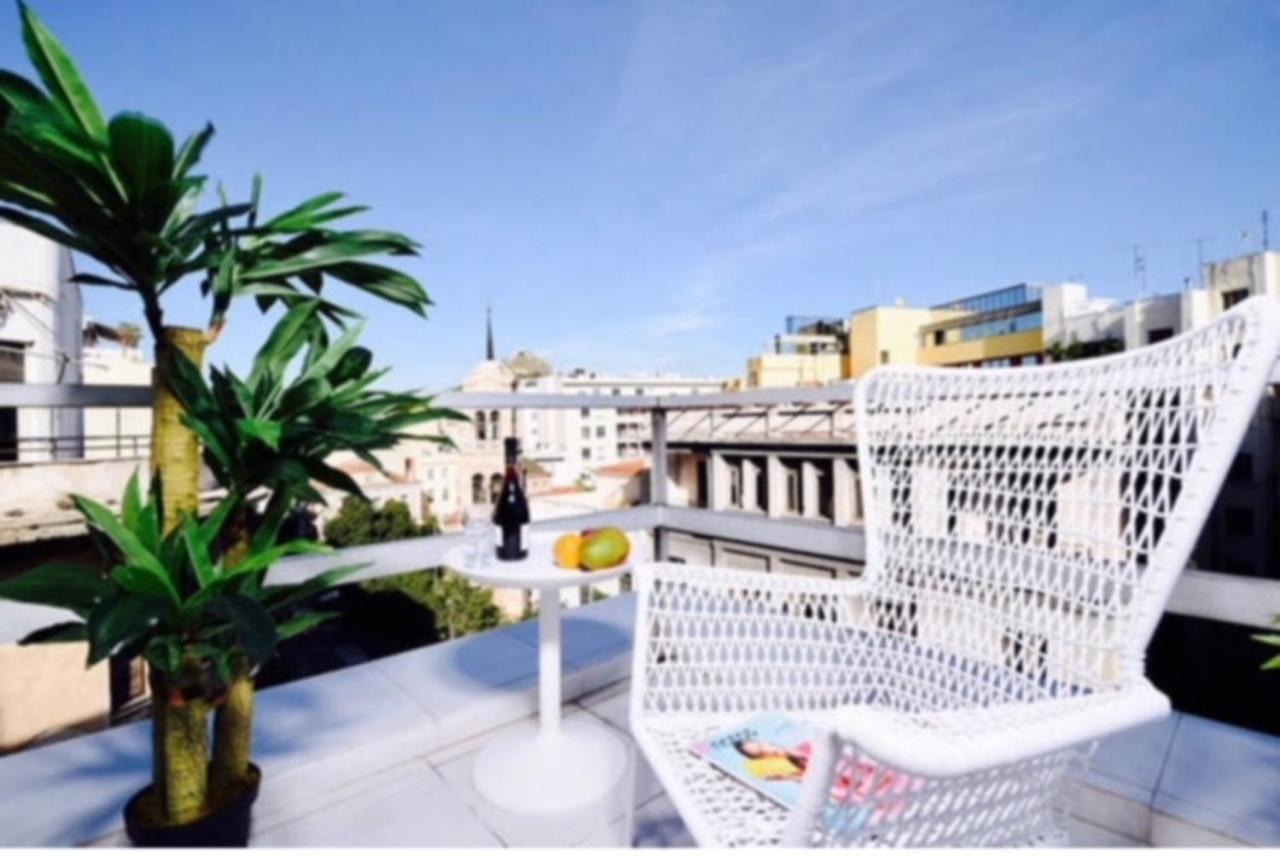 A Diamont In The Center Of Athens Apartment ภายนอก รูปภาพ
